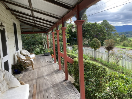 Front veranda to W
