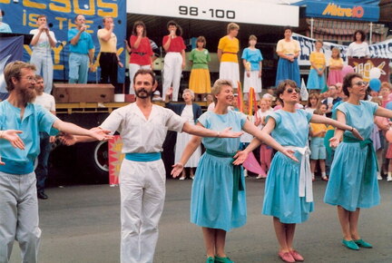 Peter Berry, Paul Halliday, Sylvia Rogers, Kathryn Apperley, Jane Irwin